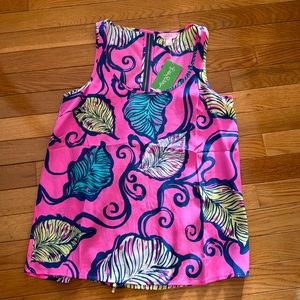Women’s Small Lily Pulitzer casual top. New with tags!